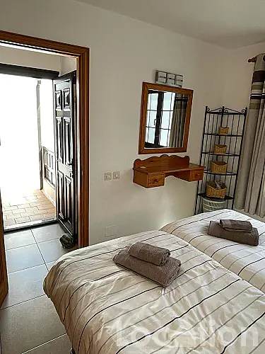 2080-13 image for this Top floor Apartment in Costa Teguise