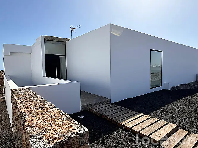 IMG-20251105-WA0018 image for this Detached Villa in Costa Teguise