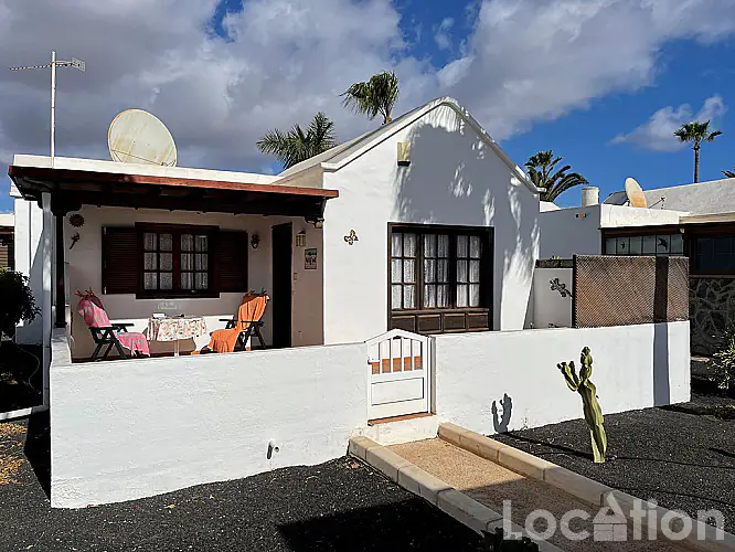 thumbnail image for this Detached Bungalow in Costa Teguise