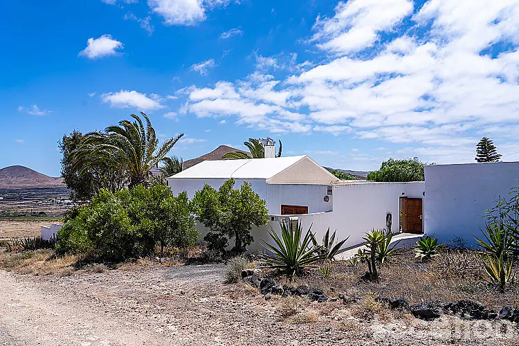 2274 (50) imagen por esta Independiente Villa en Las Cabreras