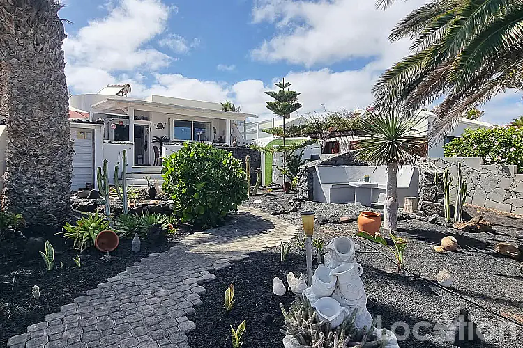 2281-01 image for this Detached Bungalow in Charco de Palo