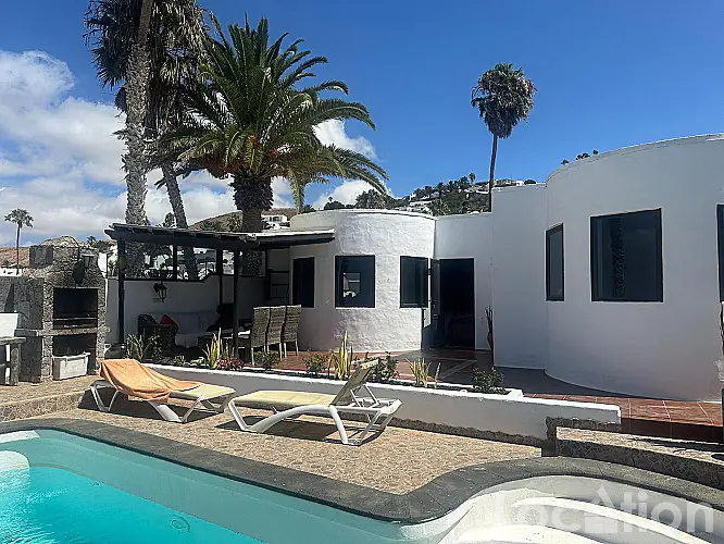 WhatsApp Image 2026-04-22 at 14.04.36 image for this Detached Bungalow in Nazaret