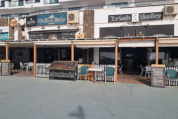 WhatsApp Image 2026-09-22 at 10.10.26 (2) image for this Ground Floor Commercial in Costa Teguise