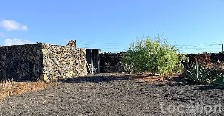 2282-50 imagen por esta Independiente Finca en Arrieta