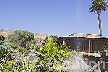 1350-01 Foto für diese Immobilie Freistehend Villa in Los Valles