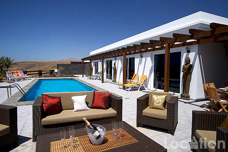 thumbnail Foto für diese Immobilie Freistehend Villa in Puerto Calero
