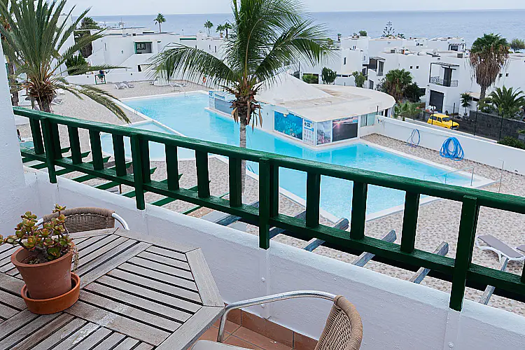 17-08-09 LOCATION FOTO-8 Foto für diese Immobilie Letzte Etage Wohnung in Costa Teguise