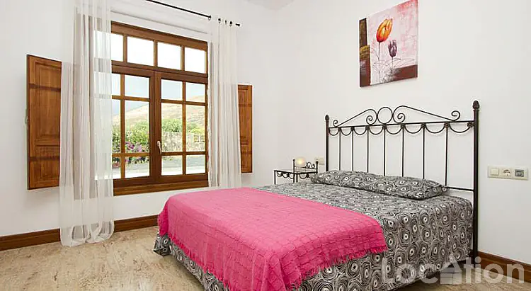 1350-16 image for this Detached Villa in Los Valles