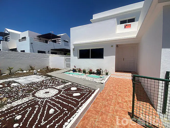 2062 (1) image for this Detached Villa in Costa Teguise