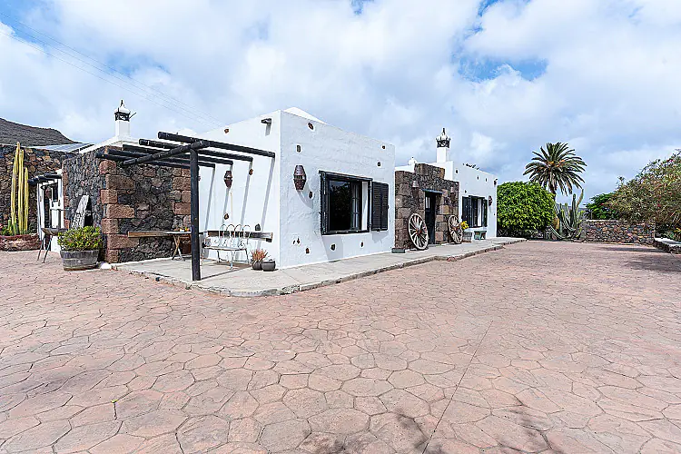 2284-78 Foto für diese Immobilie Freistehend Landhaus in Haría