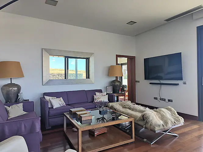 2290-09 image for this Detached Villa in Puerto Calero