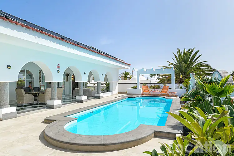 2 image for this Detached Villa in Costa Teguise