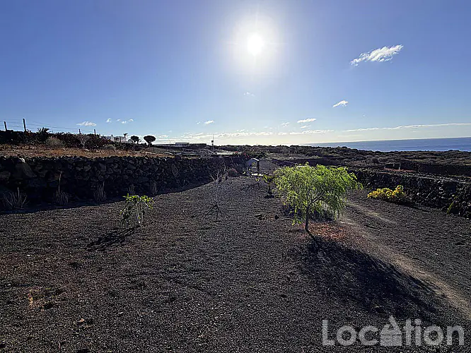 2282-49 imagen por esta Independiente Finca en Arrieta