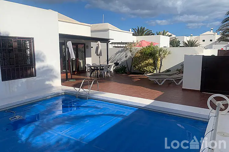 thumbnail image for this Detached Villa in Costa Teguise