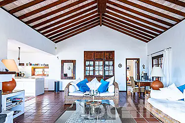2274 (4) imagen por esta Independiente Villa en Las Cabreras