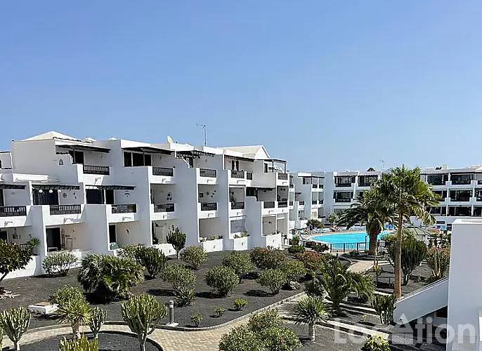 2080-17 image for this Top floor Apartment in Costa Teguise