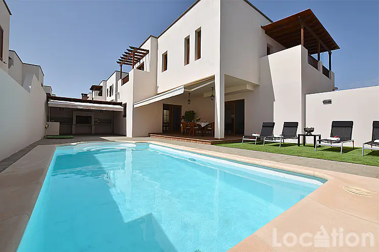 thumbnail Foto für diese Immobilie Freistehend Villa in Costa Teguise