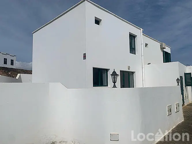 2167 (25) Foto für diese Immobilie Doppelhaushälfte Duplex in Costa Teguise