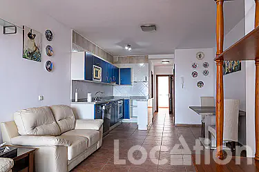2279-02 imagen por esta Planta alta Apartamento en Costa Teguise