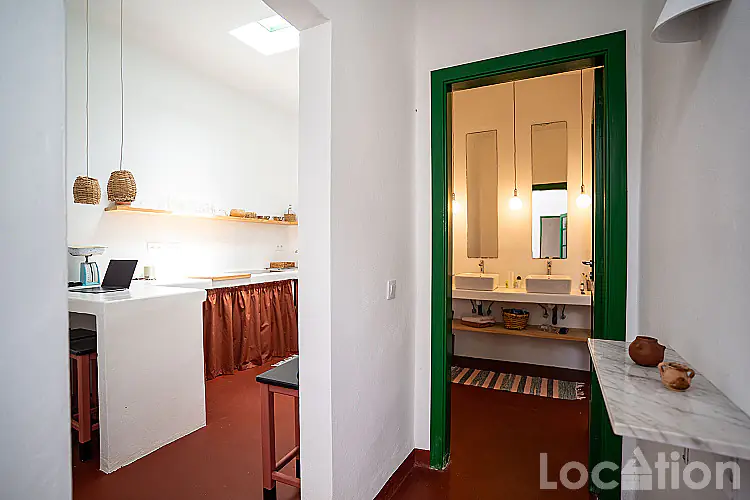 2275-22 image for this Semi-detached Country house in YE