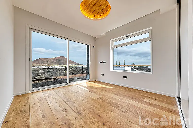 IMG-20251024-WA0010 image for this Detached Villa in Costa Teguise