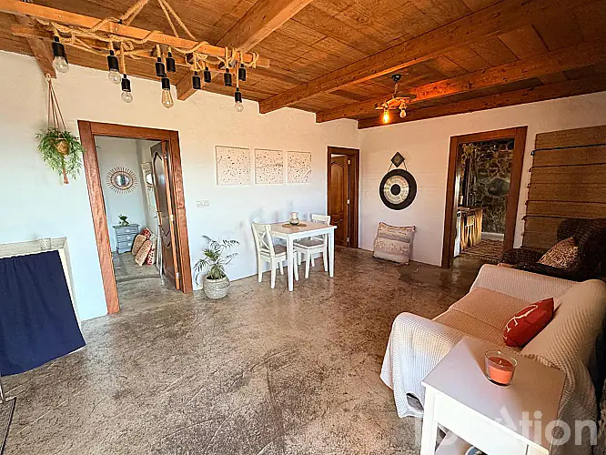 2282-05 imagen por esta Independiente Finca en Arrieta