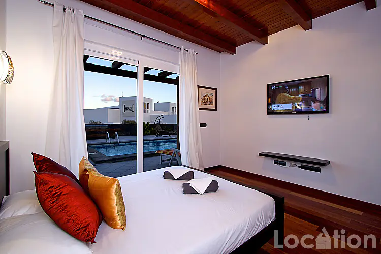 1181-20 Foto für diese Immobilie Freistehend Villa in Puerto Calero