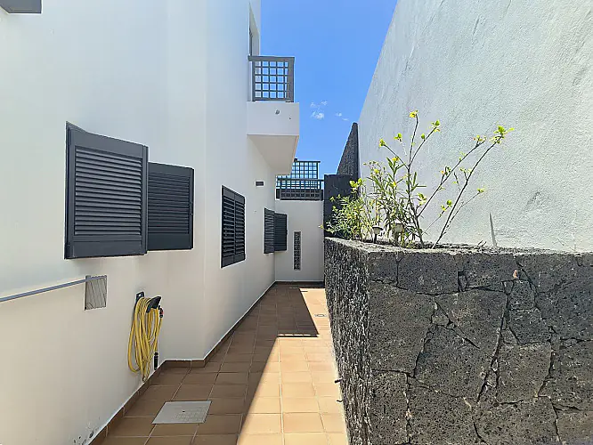 2290-50 image for this Detached Villa in Puerto Calero