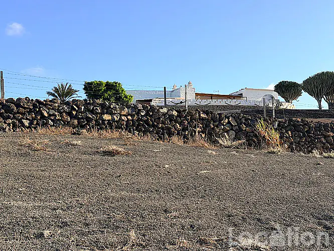 2282-38 imagen por esta Independiente Finca en Arrieta
