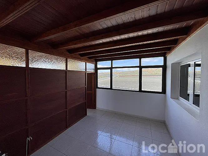 2060-14 image for this Detached Villa in Nazaret