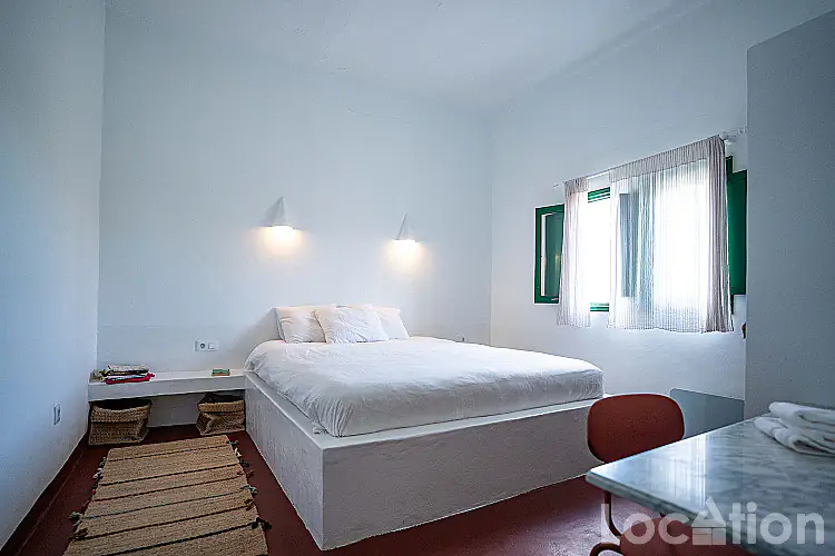 2275-33 image for this Semi-detached Country house in YE