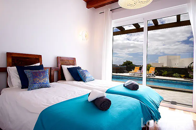1181-27 Foto für diese Immobilie Freistehend Villa in Puerto Calero