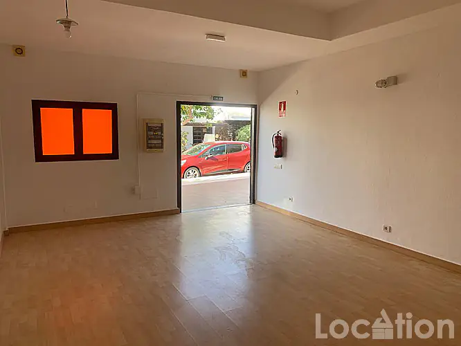 WhatsApp Image 2022-11-14 at 10.44.12 AM (7) Foto für diese Immobilie Erdgeschoss Gewerbe in Costa Teguise