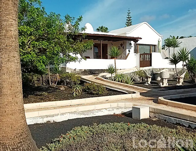 2129-01 image for this Detached Bungalow in Costa Teguise